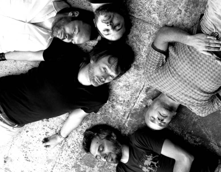 Thom y nueva banda Thom y nueva banda